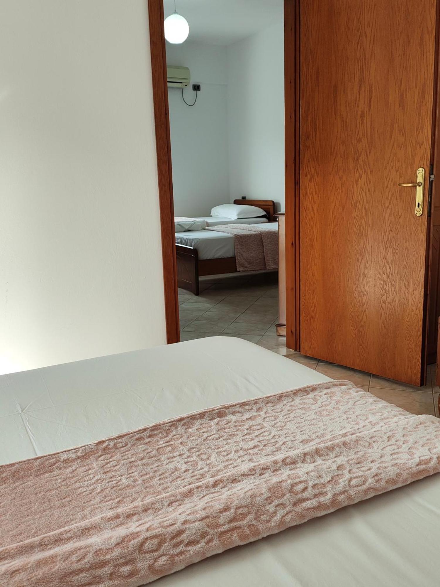 Hola Rooms Ksamil Buitenkant foto