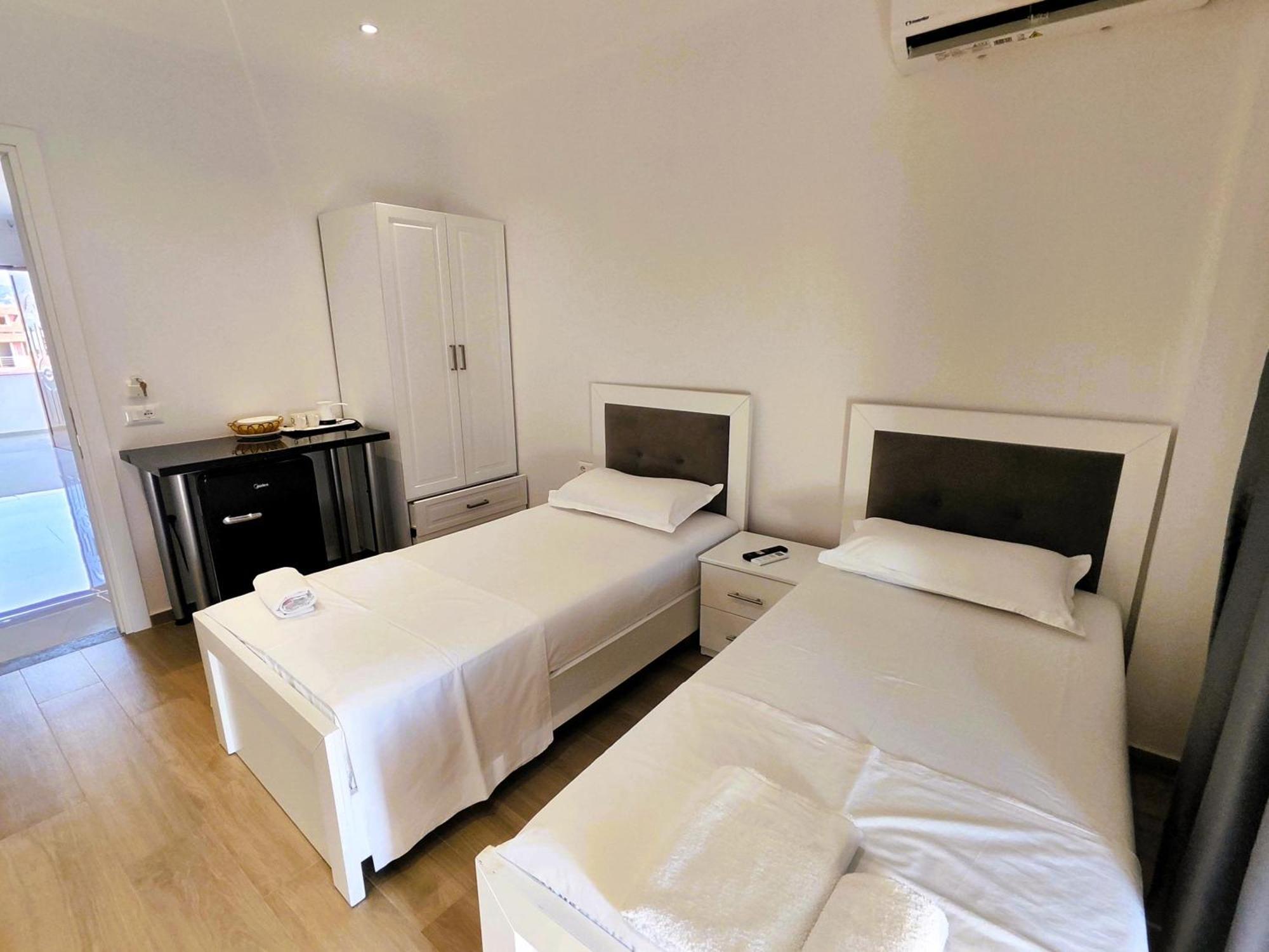 Hola Rooms Ksamil Buitenkant foto